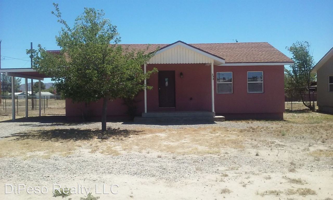 203 S Bowie Ave - Photo 2 of 16