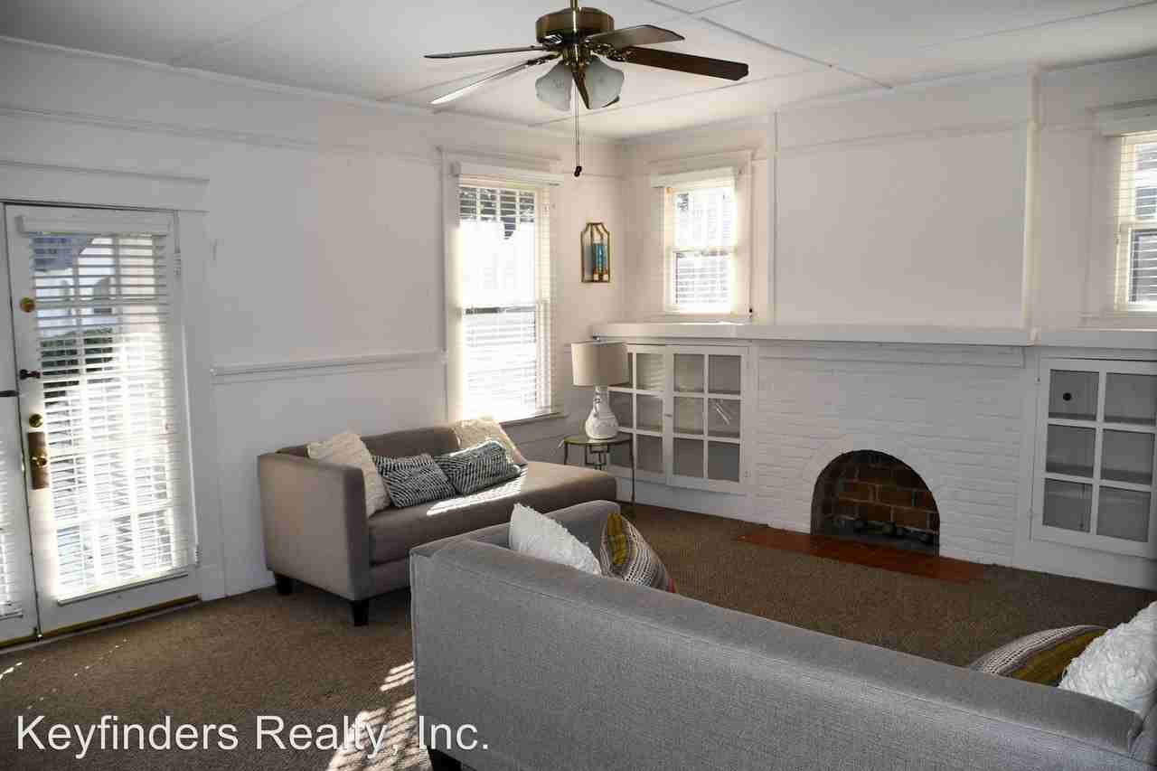 520 Ave A - Photo 2 of 7