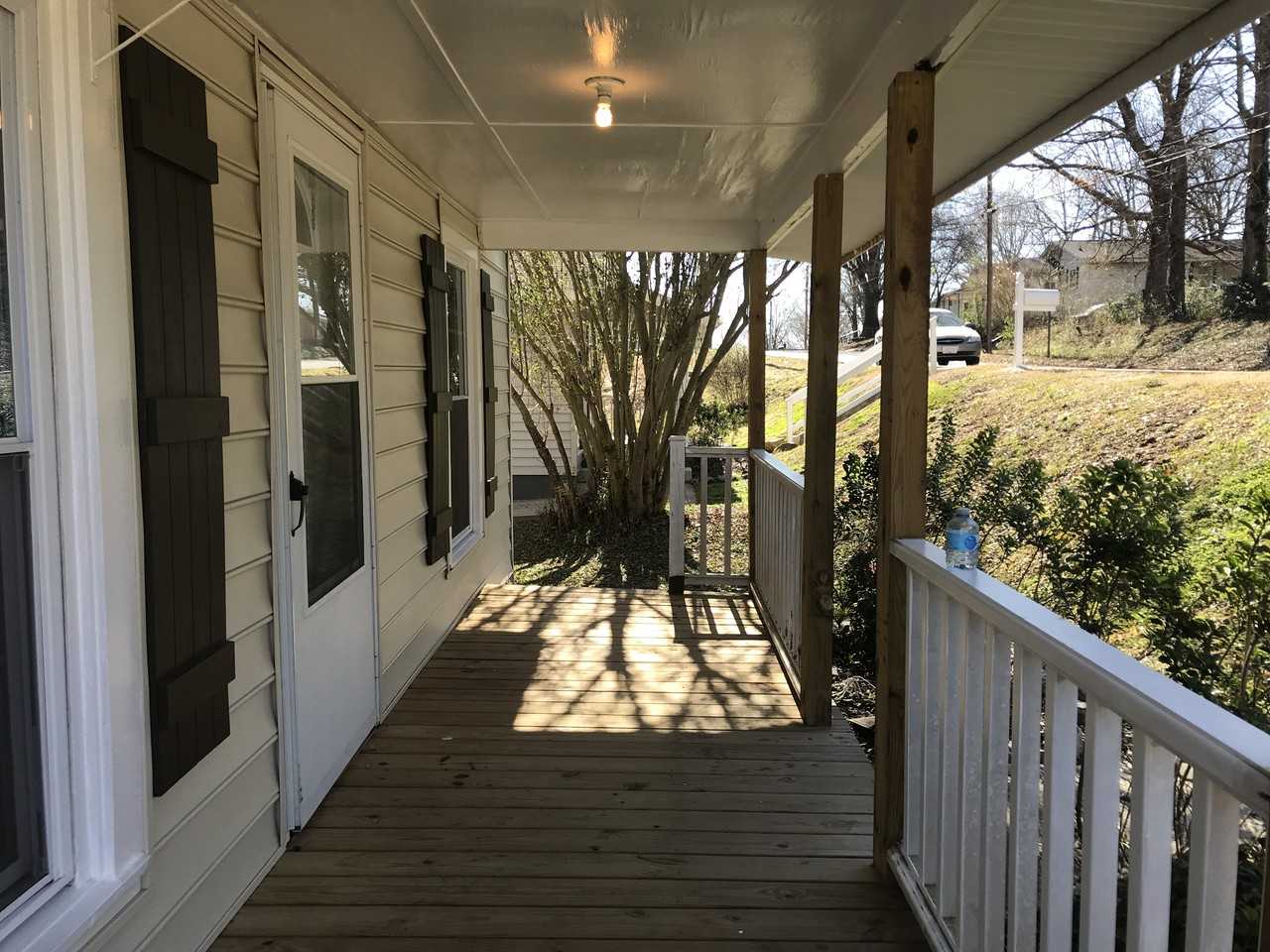 337 Fox St Sw - Photo 3 of 17