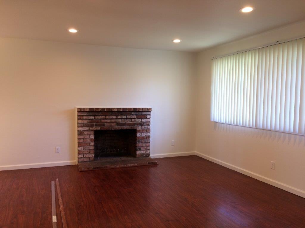 329 Redwood Ave - Photo 4 of 19