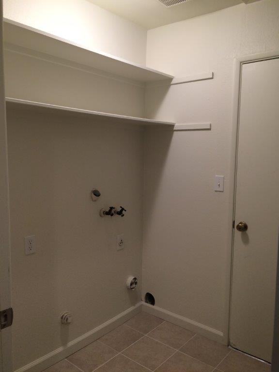 329 Redwood Ave - Photo 5 of 19