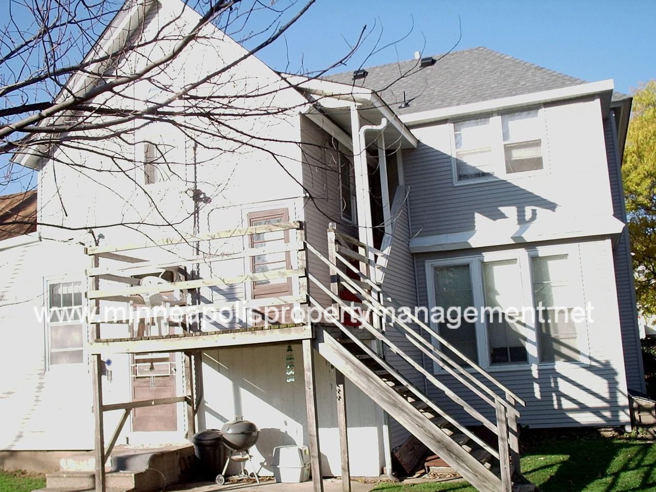 2048 Carroll Ave - Photo 2 of 2