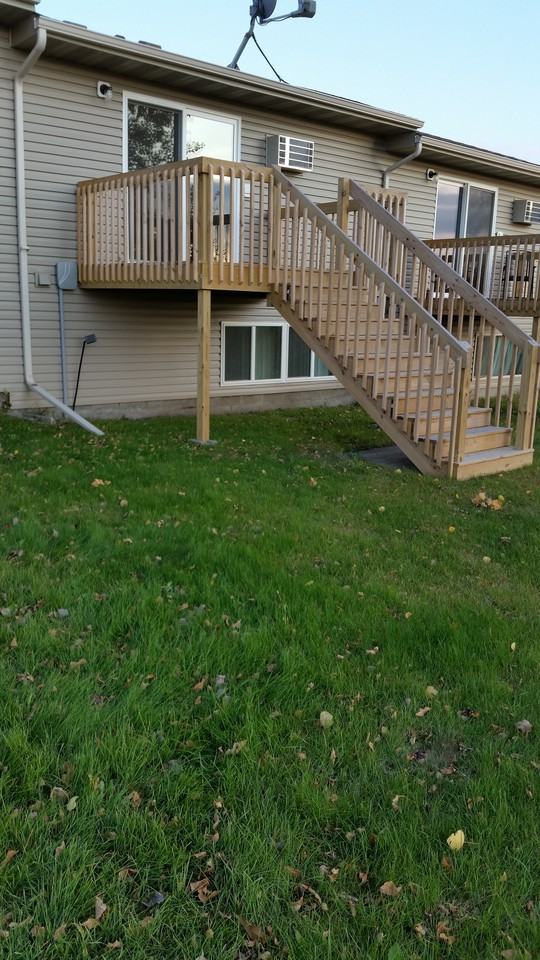 918 9th Ave Se - Photo 2 of 12