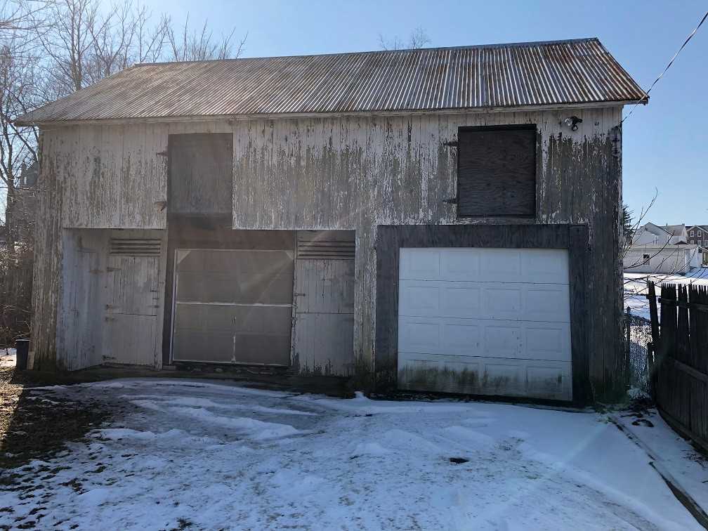 20 S Hull St - Photo 2 of 14