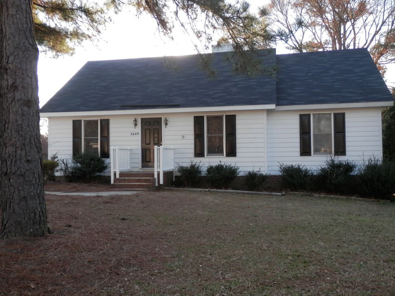 3609 Castlegate Dr, Raleigh, NC 27616 3 Bedroom House for 1,195/month