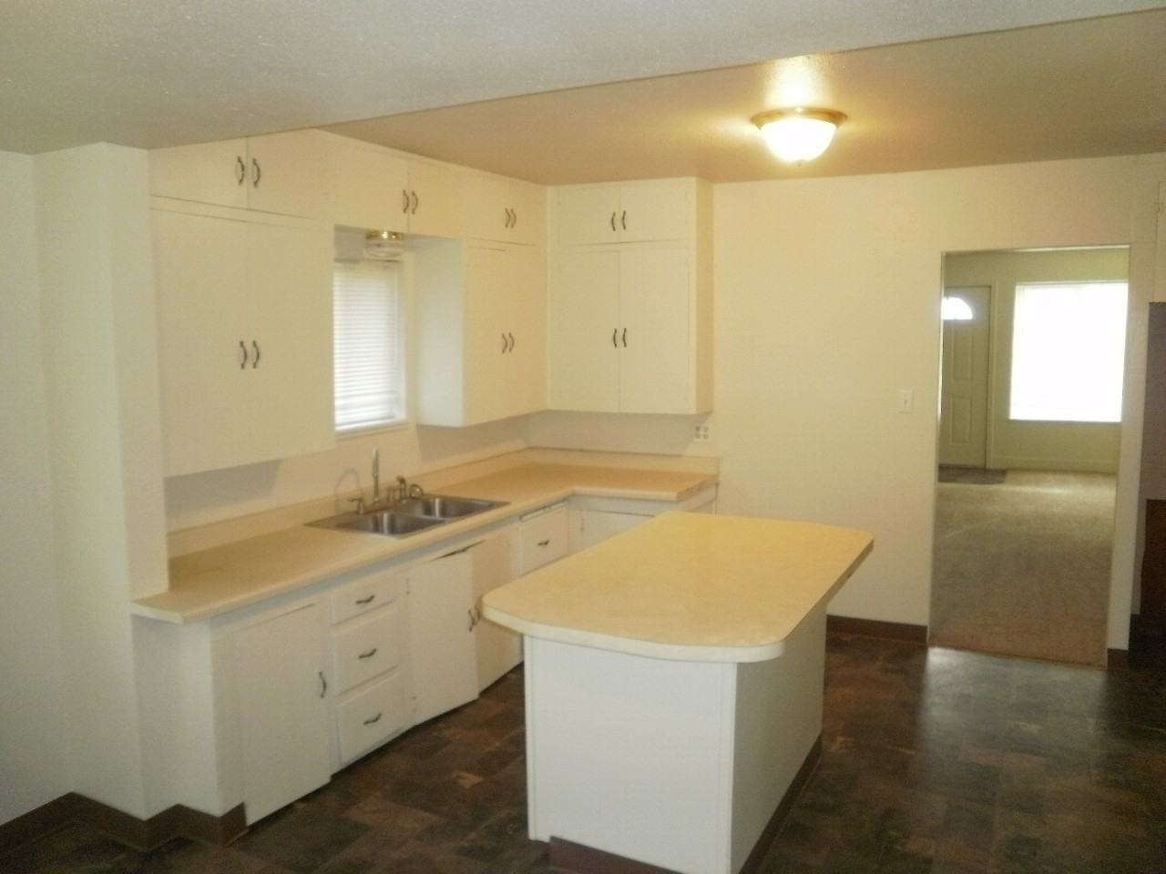 110 Granite Hill Rd - Photo 3 of 8