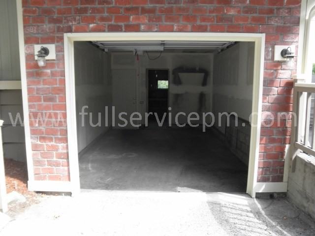 11030 Roseberg Ave S - Photo 3 of 25