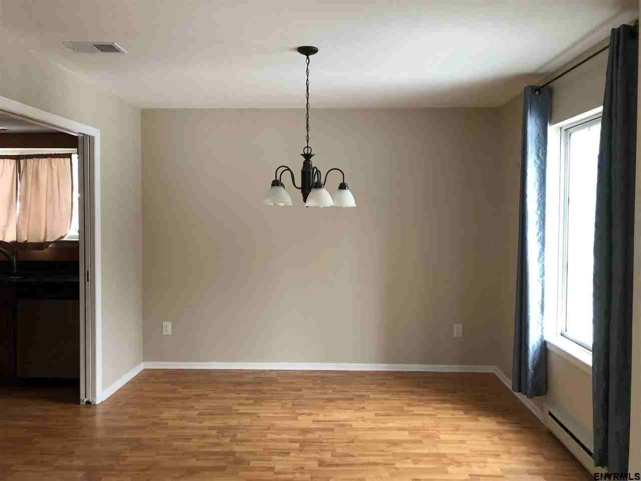 12 Leaf Rd - Photo 3 of 17