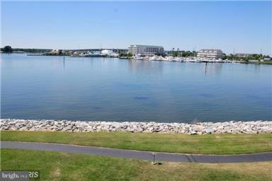 1108 Oyster Cove Dr - Photo 2 of 2