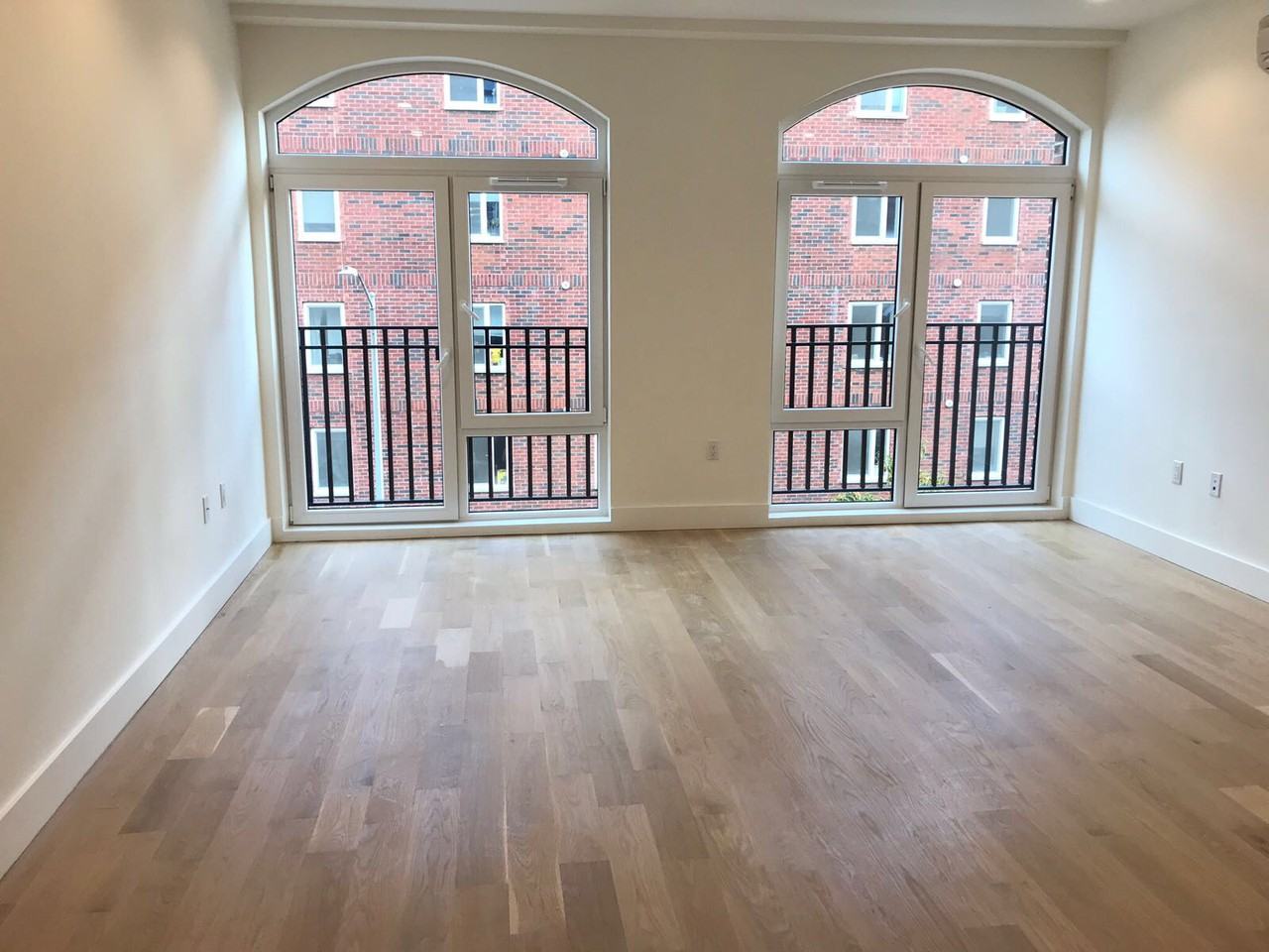 961 Willoughby Avenue #4D