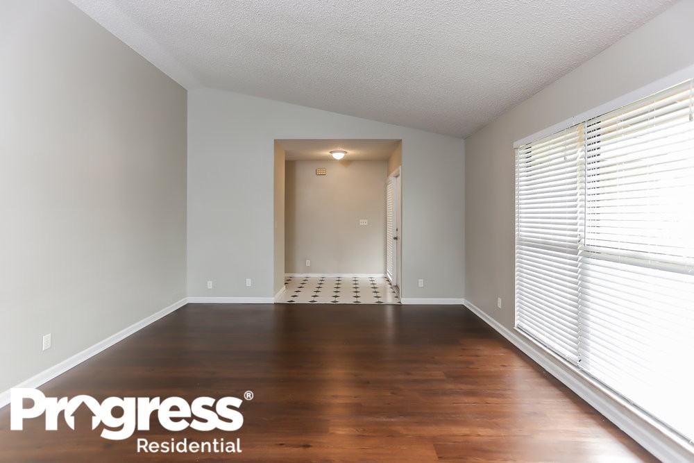 117 Miramar Ave - Photo 3 of 16