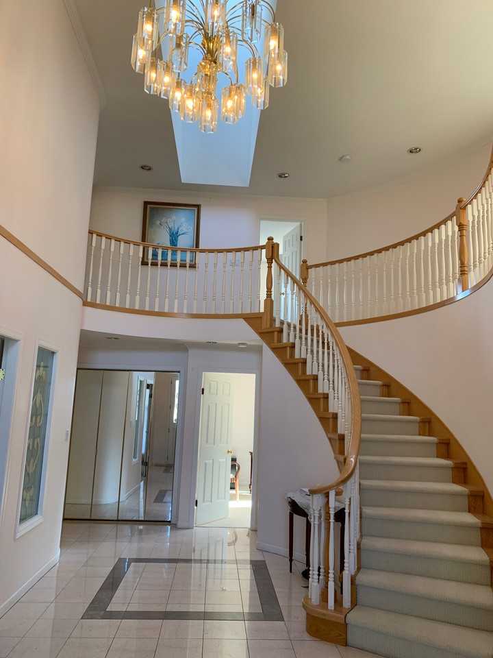 10620 Monashee Dr - Photo 3 of 8