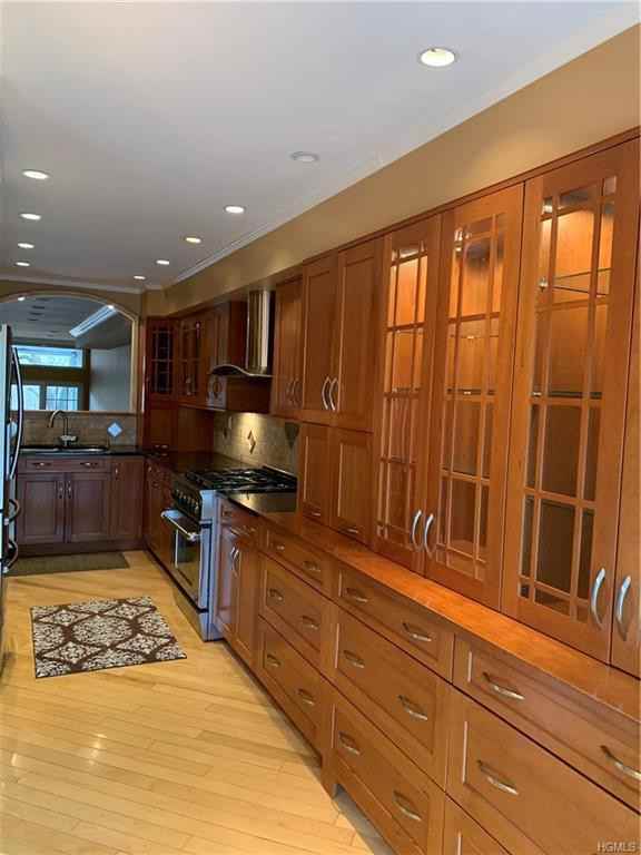 95 Waterside Close - Photo 2 of 11