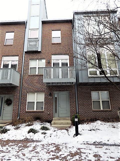 1013 S Wall St - Photo 3 of 10