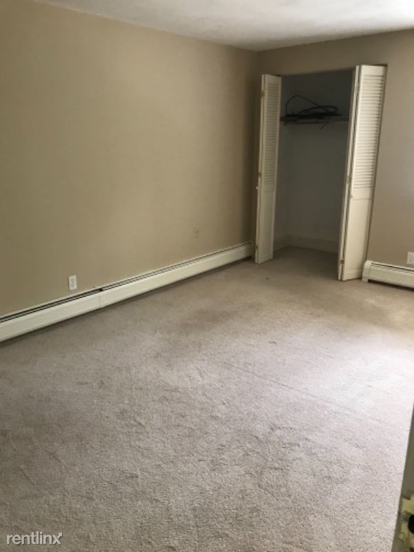 300 New River Rd - Photo 3 of 7