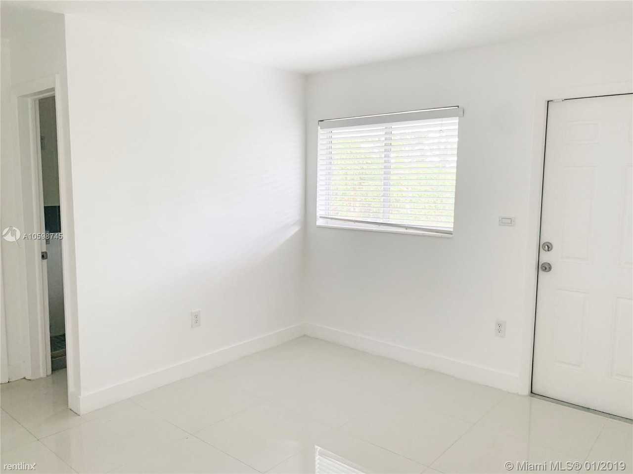 1030 NE 80th St - Photo 2 of 5