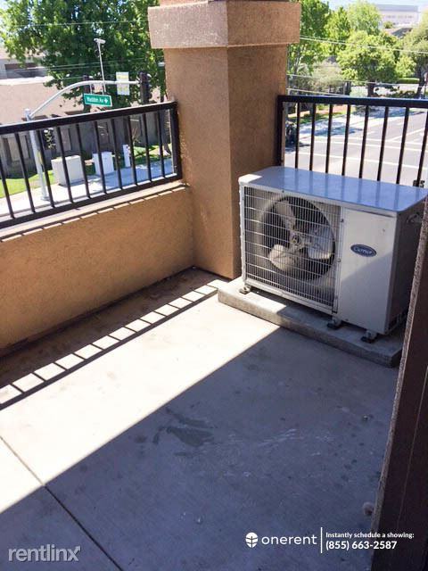 88 N Jackson Ave - Photo 3 of 8