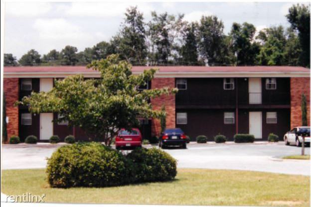 4012 Camellia Drive - Photo 3 of 8