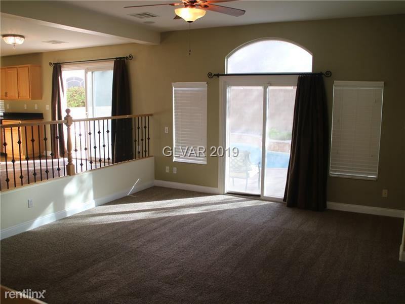 4241 Saxton Green Ave - Photo 2 of 9