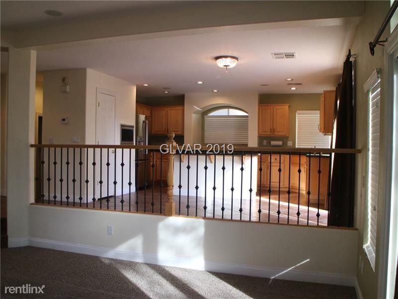 4241 Saxton Green Ave - Photo 3 of 9