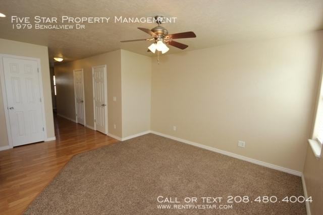 1979 Bengal View Dr - Photo 2 of 12