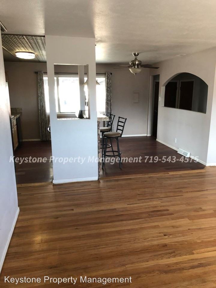 1 Bramblewood Ln - Photo 3 of 16