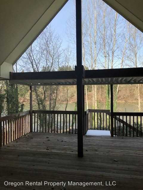 24653 NE Butteville Rd - Photo 3 of 13