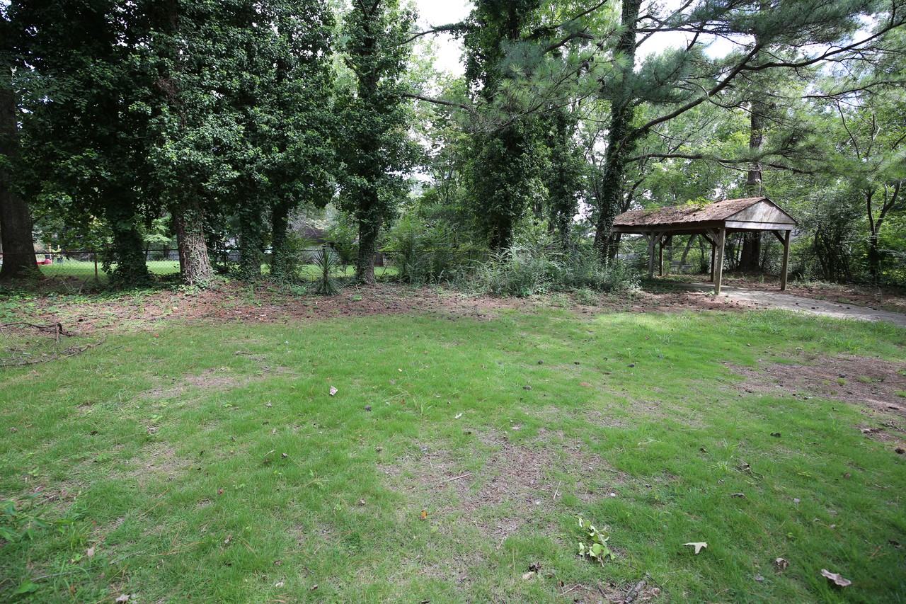 428 19th Terrace Ne - Photo 3 of 31