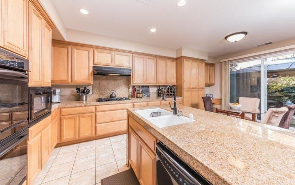 17910 Ril Marianna Ct - Photo 3 of 15