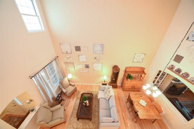 1834 Torrey Pkwy - Photo 3 of 11