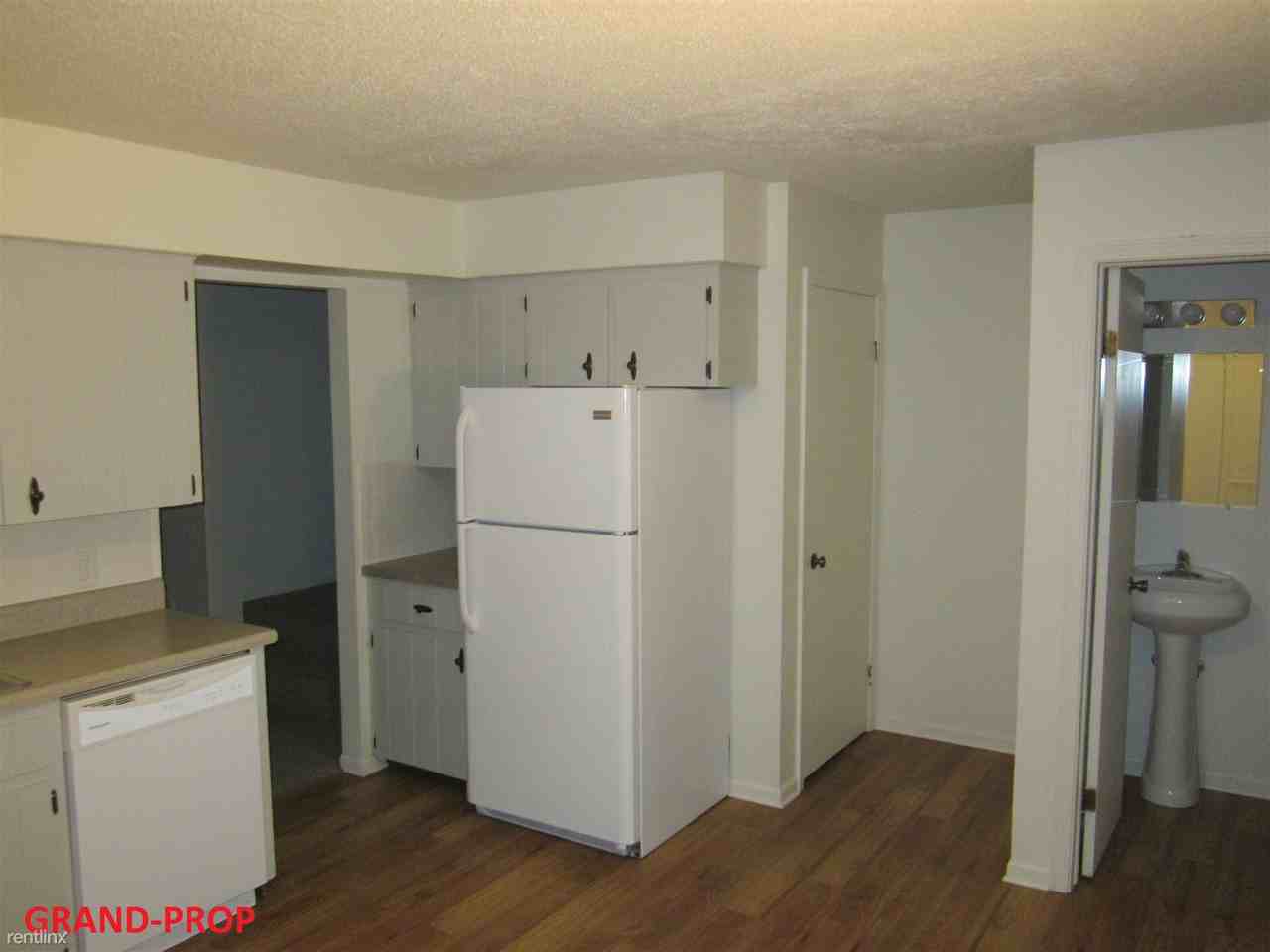 5619 Eastern Ave SE - Photo 3 of 11