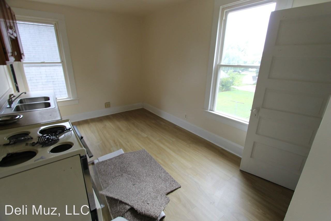 1020-1022 N Third Ave - Photo 2 of 6