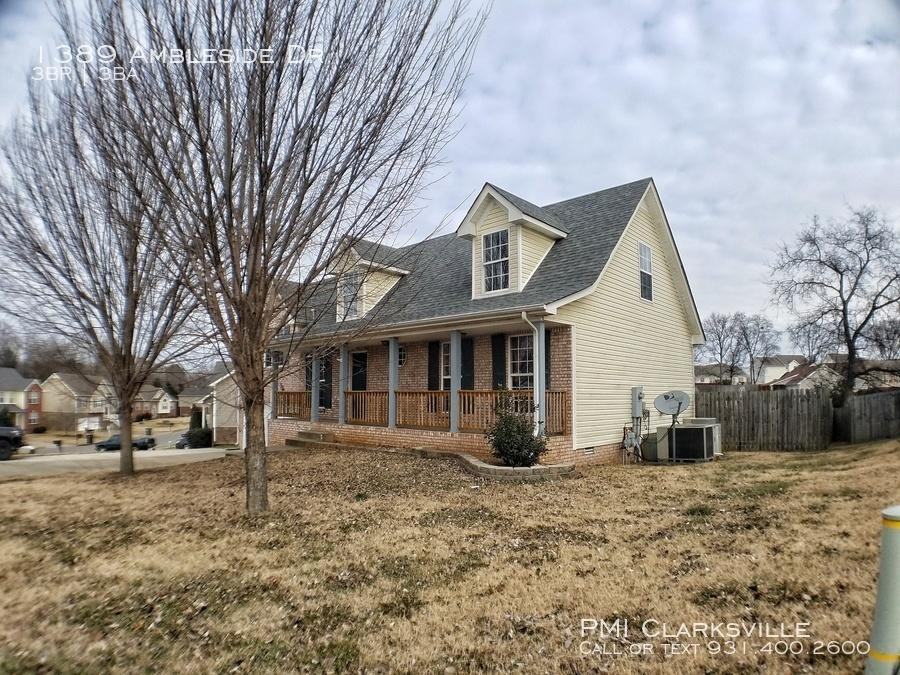 1389 Ambleside Dr - Photo 3 of 27