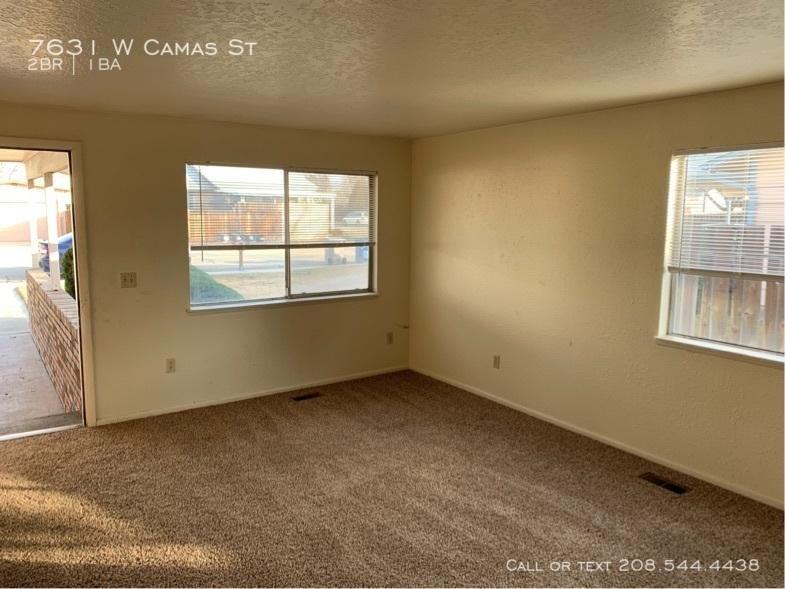 7631 W Camas St - Photo 2 of 4
