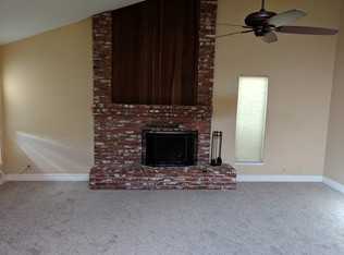 2264 Lido Cir - Photo 3 of 20