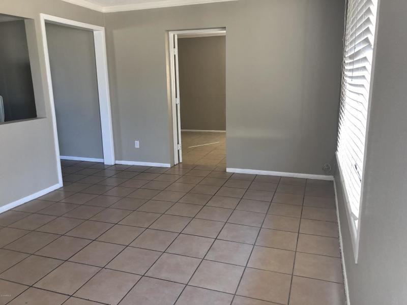 4421 N 31st Ave - Photo 3 of 13