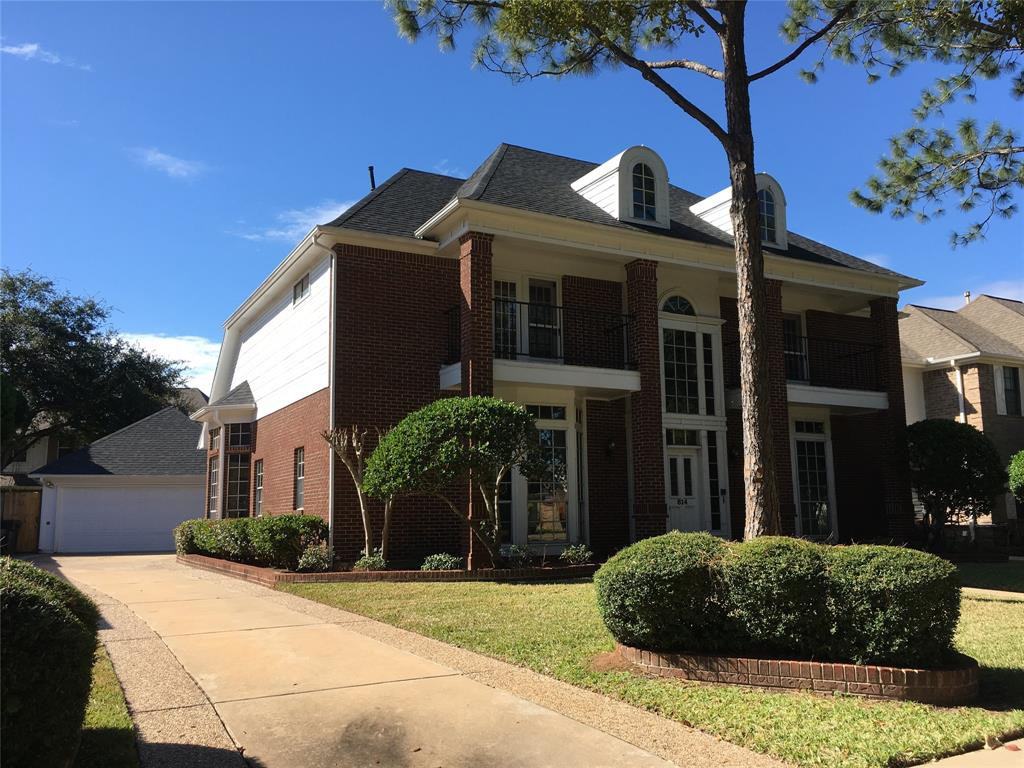 814 Lakeshore Dr - Photo 2 of 22