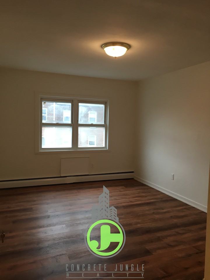 78-88 Pitkin Avenue - Photo 2 of 8