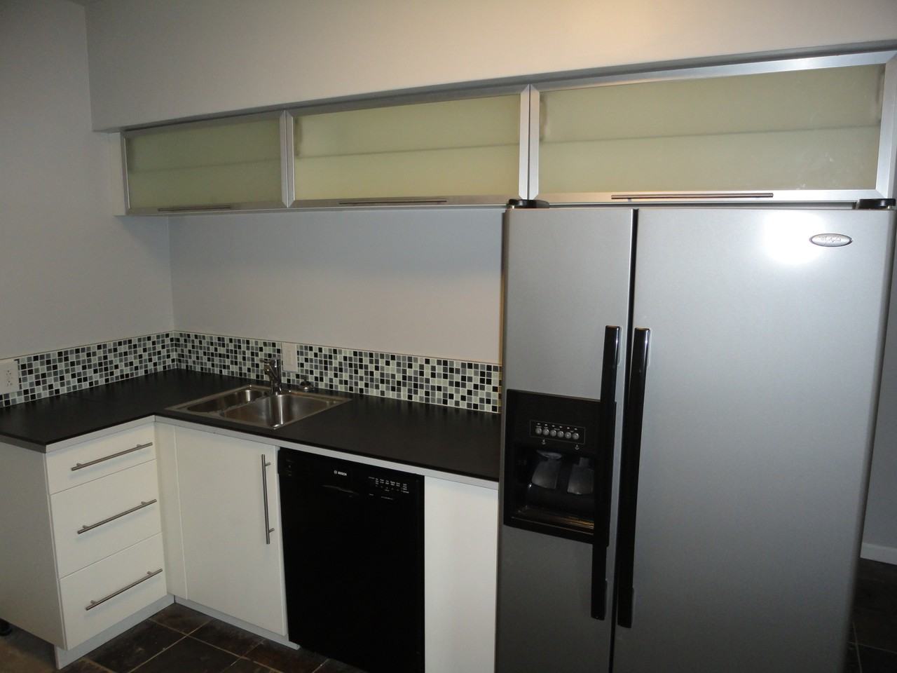 2823 Cobden Street - Photo 2 of 12