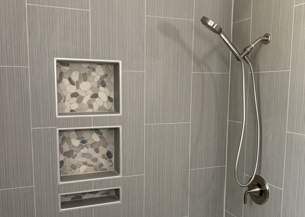 2442 Parkwood Dr - Photo 7 of 9