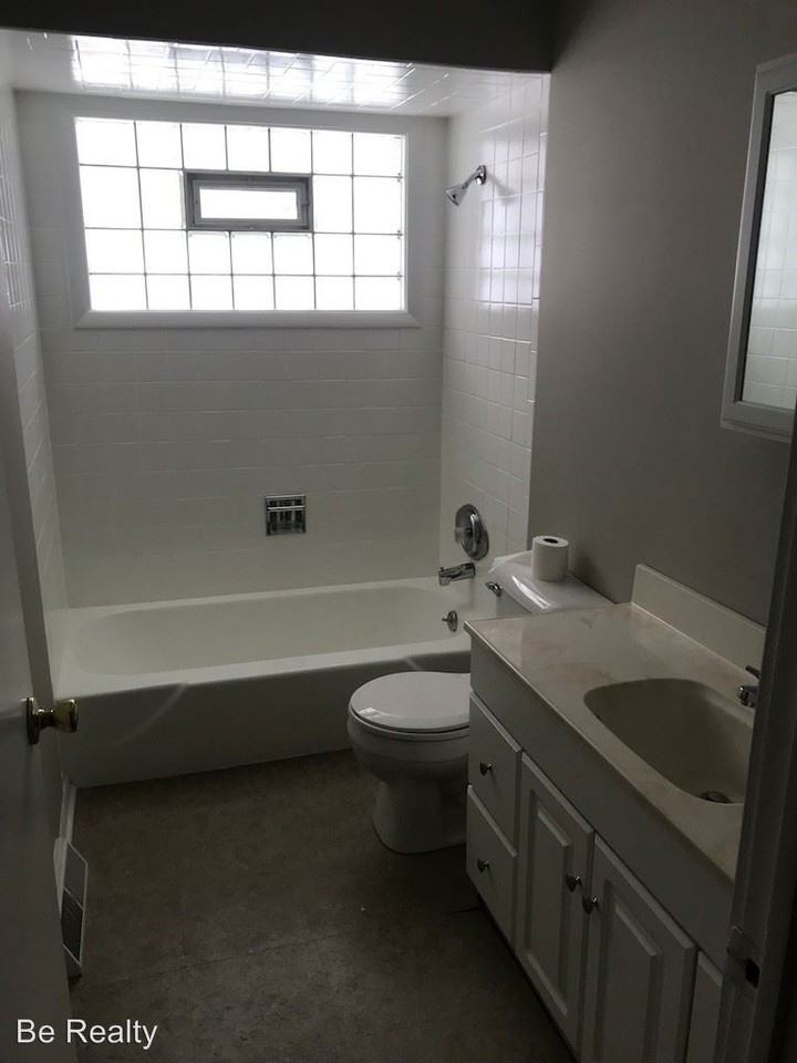 3120 Stafford Dr - Photo 3 of 9