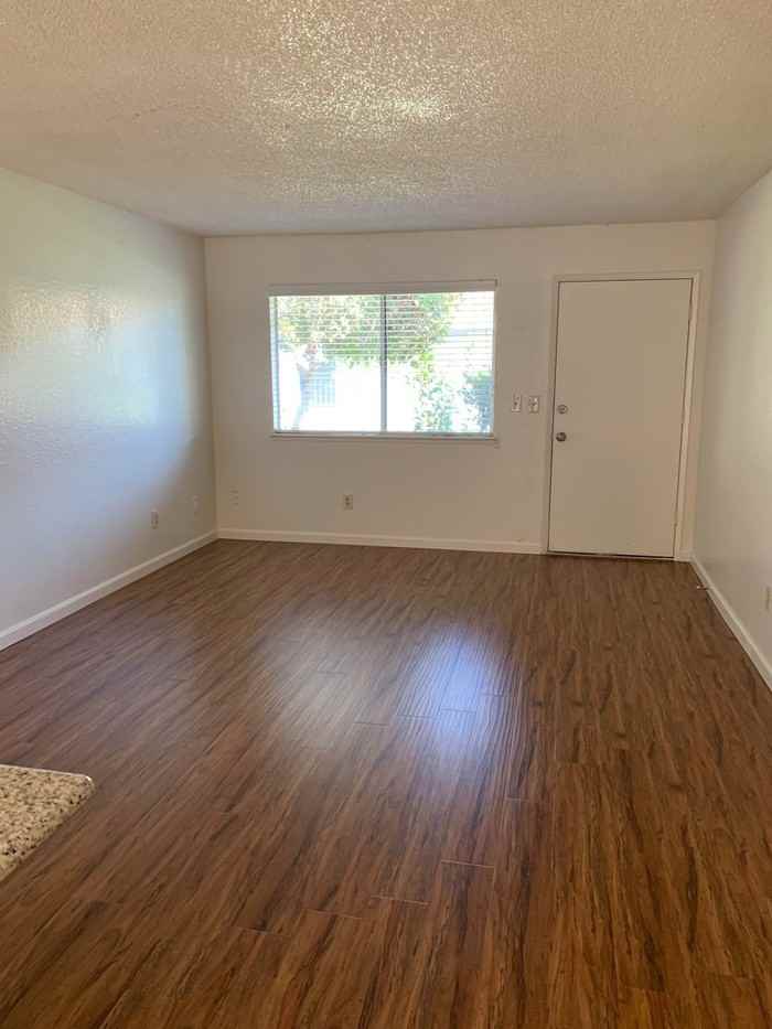 940 E Ponderosa Ave - Photo 2 of 11