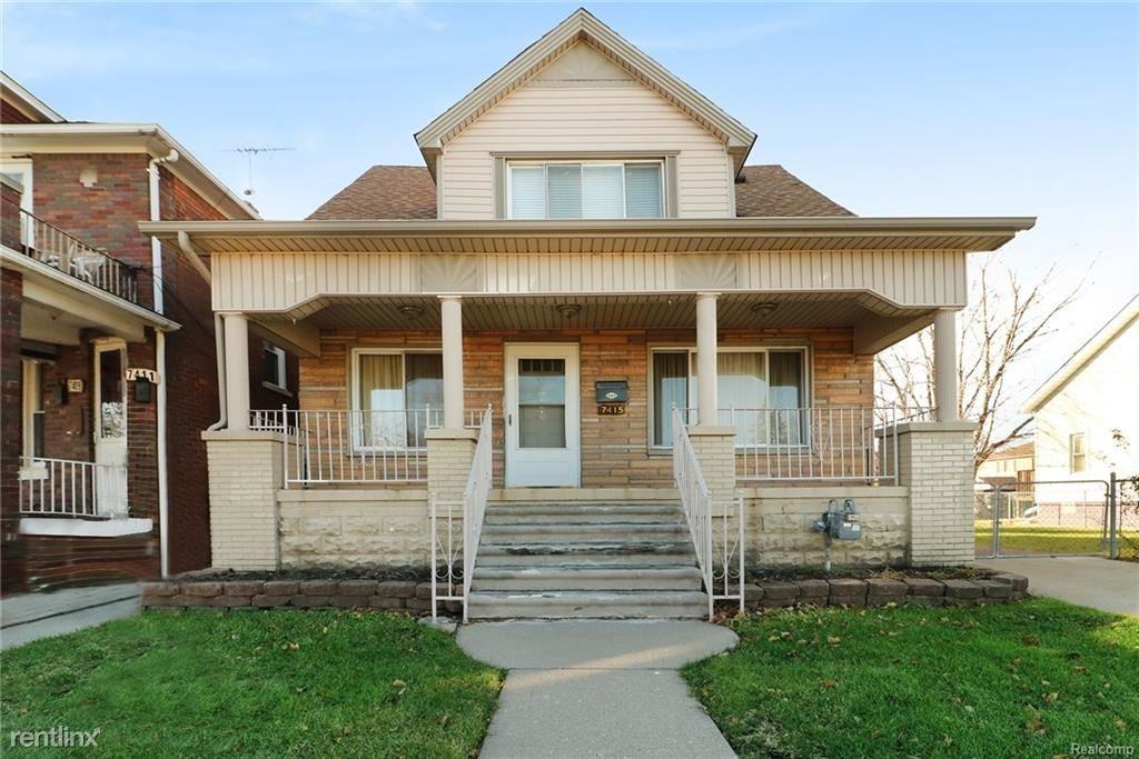 7415 Maple St - Photo 2 of 10