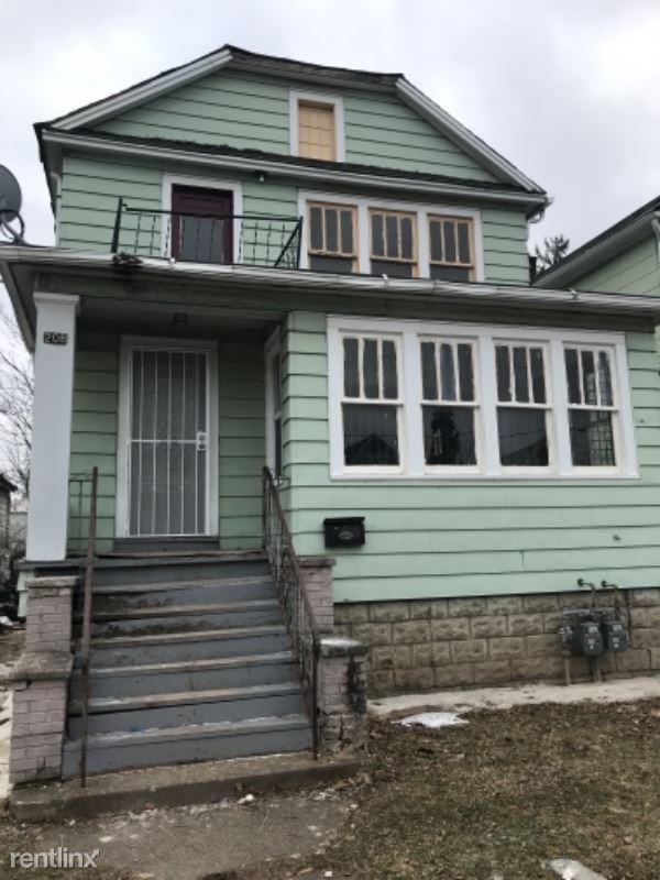 208 Carl St - Photo 2 of 17