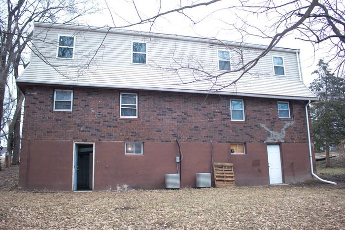 1502 S Home Ave - Photo 2 of 15