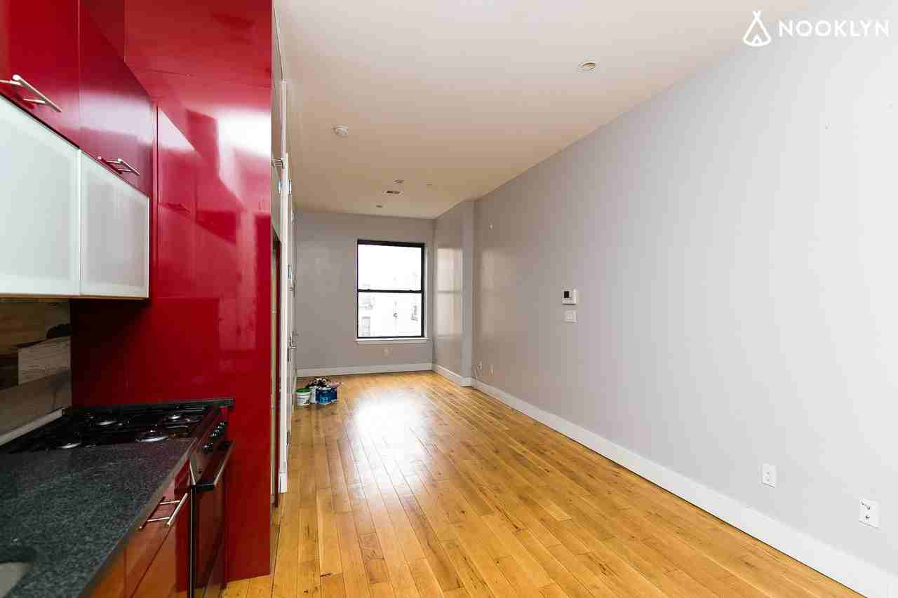 1020 Park Place #2 - Photo 2 of 10