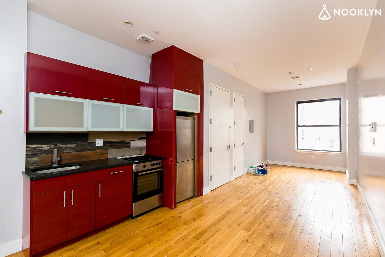 1020 Park Place #2 - Photo 3 of 10