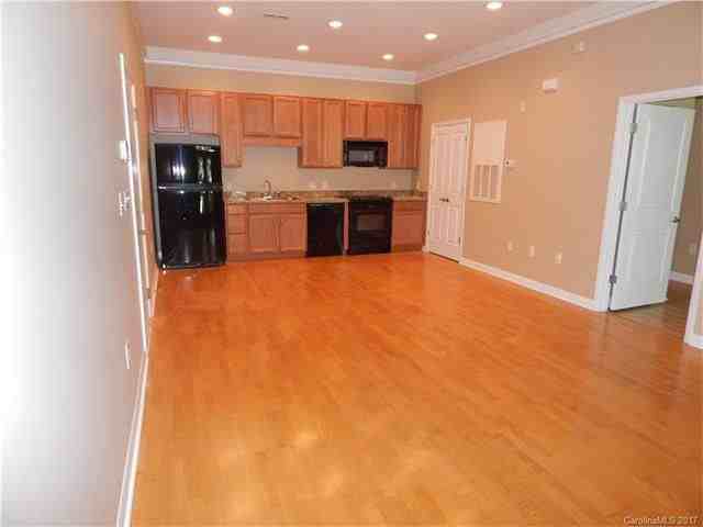 452 New Bern Station Ct - Photo 3 of 7
