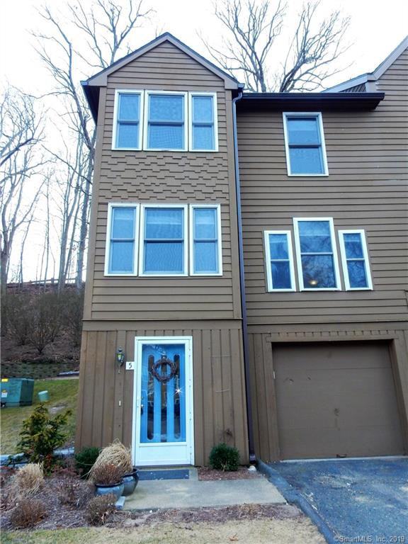 401 Adams St - Photo 2 of 21