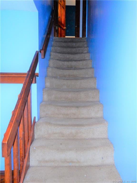 401 Adams St - Photo 3 of 21